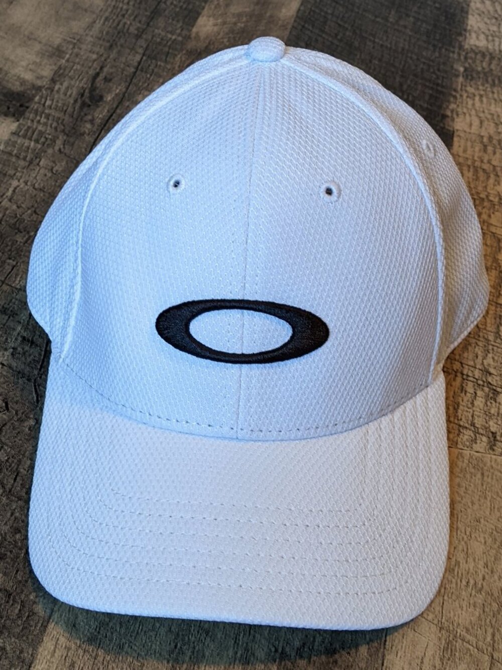 Oakley Hydrolix Hat White Baseball Cap Polyester Strapback Big Logo